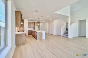 1683 Seekat Dr, New Braunfels, TX 78132 - Photo 6