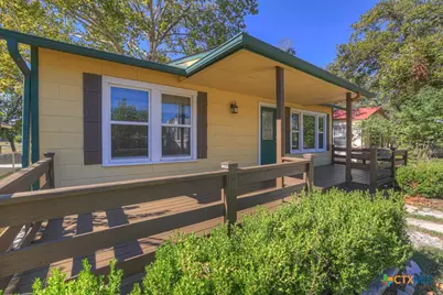 927 N Union Avenue, New Braunfels, TX 78130 - Photo 4