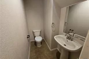 1016 Brown Rock Dr, New Braunfels, TX 78130 - Photo 10