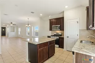 2035 Cowan Dr, New Braunfels, TX 78132 - Photo 4