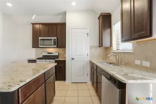 2035 Cowan Dr, New Braunfels, TX 78132 - Photo 14