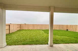 318 Cardinal Dr, Port Lavaca, TX 77979 - Photo 8