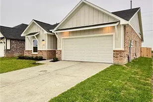 318 Cardinal Dr, Port Lavaca, TX 77979 - Photo 4