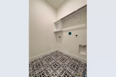 318 Cardinal Dr, Port Lavaca, TX 77979 - Photo 8