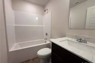 310 University Ave, Troy, TX 76579 - Photo 14