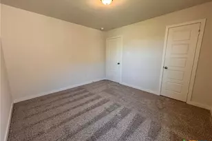 310 University Ave, Troy, TX 76579 - Photo 16