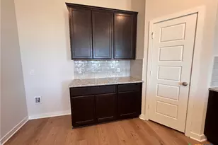 310 University Ave, Troy, TX 76579 - Photo 8