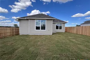 409 University Ave, Troy, TX 76579 - Photo 18