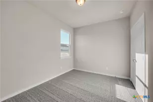 406 University Ave, Troy, TX 76579 - Photo 8