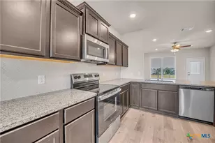 406 University Ave, Troy, TX 76579 - Photo 26