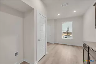 417 University Ave, Troy, TX 76579 - Photo 28