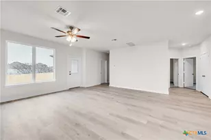 414 University Ave, Troy, TX 76579 - Photo 22