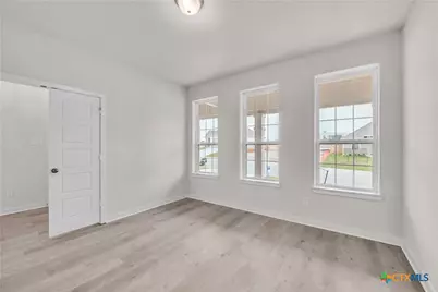 414 University Avenue, Troy, TX 76579 - Photo 6