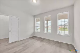 414 University Ave, Troy, TX 76579 - Photo 6