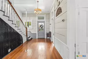 404 E 9th Ave, Belton, TX 76513 - Photo 4