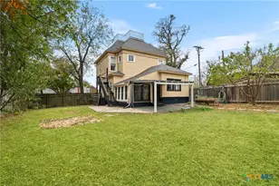 404 E 9th Ave, Belton, TX 76513 - Photo 32