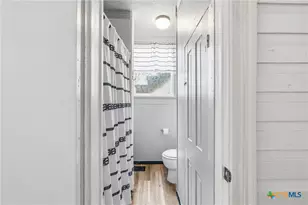 404 E 9th Ave, Belton, TX 76513 - Photo 24