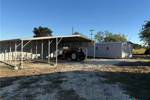 8293 County Rd 3420, Lampasas, TX 76550 - Photo 4