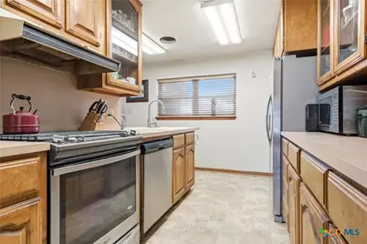 12218 W Adams Avenue, Belton, TX 76513 - Photo 26