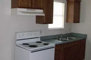 814 S Martin Luther King Jr Dr, Temple, TX 76504 - Photo 2