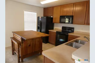 664 Northern Lights Drive, New Braunfels, TX 78130 - Photo 2