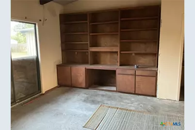 407 Wisteria Avenue, Victoria, TX 77901 - Photo 20