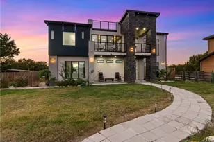 629 Lake Island Dr, Canyon Lake, TX 78133 - Photo 2