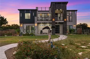 629 Lake Island Dr, Canyon Lake, TX 78133 - Photo 4