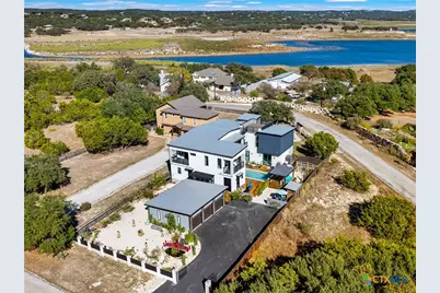 629 Lake Island Drive, Canyon Lake, TX 78133 - Photo 2