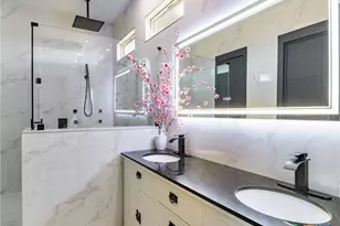 629 Lake Island Dr, Canyon Lake, TX 78133 - Photo 16