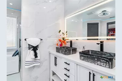 629 Lake Island Drive, Canyon Lake, TX 78133 - Photo 26