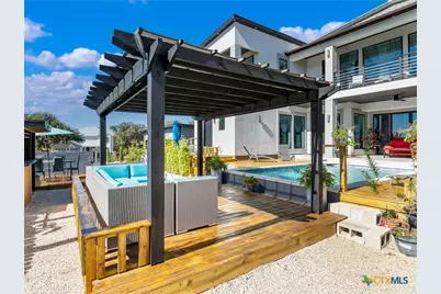 629 Lake Island Drive, Canyon Lake, TX 78133 - Photo 32