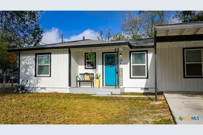 311 Torrey Street, New Braunfels, TX 78130 - Photo 2