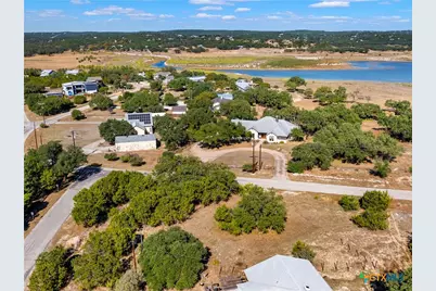 826 Lake Island Drive, Canyon Lake, TX 78133 - Photo 6