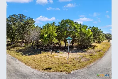 826 Lake Island Drive, Canyon Lake, TX 78133 - Photo 14