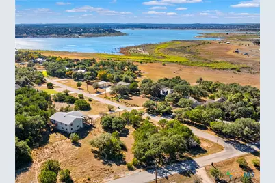 826 Lake Island Drive, Canyon Lake, TX 78133 - Photo 8