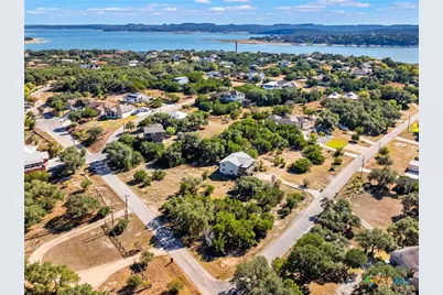 826 Lake Island Drive, Canyon Lake, TX 78133 - Photo 12