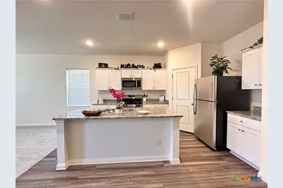 124 Parrigin Cove, San Marcos, TX 78666 - Photo 6