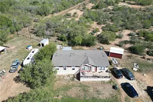 5570 Blackhill Rd, Floresville, TX 78114 - Photo 2