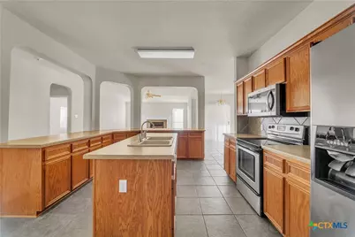 102 Lone Shadow Drive, Harker Heights, TX 76548 - Photo 8