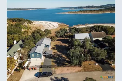 864 Lakebreeze Drive, Canyon Lake, TX 78133 - Photo 1