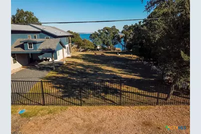 864 Lakebreeze Drive, Canyon Lake, TX 78133 - Photo 10