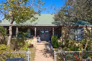 112 Loop 308, Briggs, TX 78608 - Photo 36