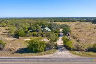 112 Loop 308, Briggs, TX 78608 - Photo 32