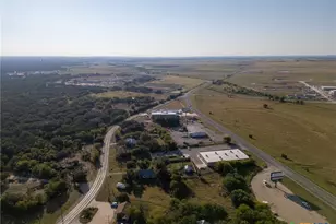 112 Loop 308, Briggs, TX 78608 - Photo 6