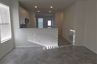 874 Crested Iris, New Braunfels, TX 78130 - Photo 2