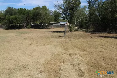 536 E Third Street, Hico, TX 76457 - Photo 28