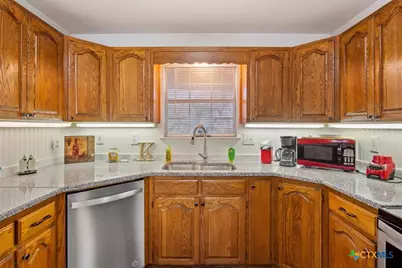 8 W Aztec Lane, Belton, TX 76513 - Photo 18