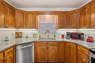 8 W Aztec Ln, Belton, TX 76513 - Photo 18