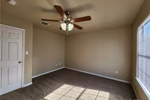 21 Moss Rock Dr, New Braunfels, TX 78130 - Photo 14